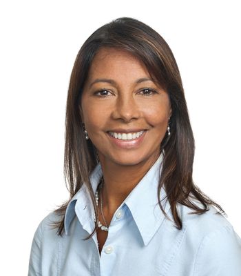 Portrait of Bethsabe Bockman-Pedersen, REALTOR®.